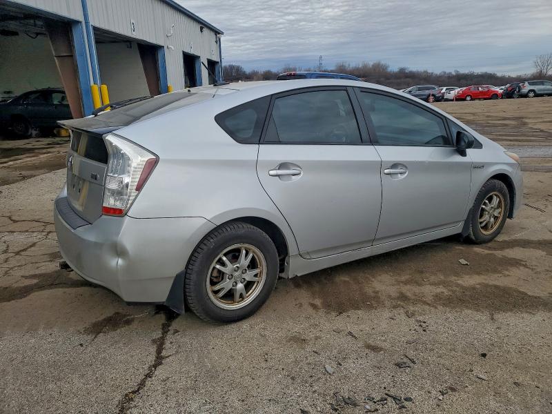 2011 Toyota Prius VIN JTDKN3DU6B0275089 COPART salvage auction — SIDE, Il - Cert Of Title-Corrected, sold $2,750 on 2026-07-06 (photo 3)