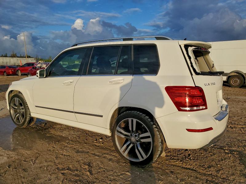 2015 Mercedes-benz Glk-klasse VIN WDCGG5HB6FG415718 COPART salvage auction — REAR END, Fl - Cert Of Title Slvg Rebuildable, sold $6,600 on 2026-07-02 (photo 2)