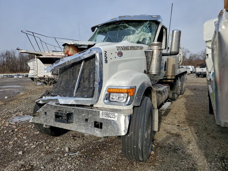 2025 International Hx VIN 3HTPAAPT9SN517165 COPART salvage auction — ROLLOVER, PA - CERTIFICATE OF SALVAGE, sold $14,400 on 2026-07-23 (photo 2)