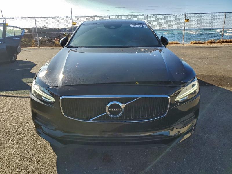 2019 Volvo S90 VIN LVY102AK5KP095898 COPART salvage auction — SIDE, Hi - Certificate Of Title, sold $4,300 on 2026-07-06 (photo 5)