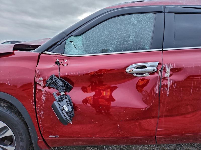 2025 Toyota Highlander hybrid VIN 5TDKBRCH7SS669729 COPART salvage auction — FRONT END, Ca - Salvage Certificate, sold $4,200 on 2026-07-24 (photo 7)