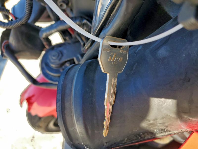 2001 Honda Cbr600 VIN JH2PC35081M208578 COPART salvage auction — ALL OVER, Ca - Salvage Certificate, sold $200 on 2026-07-08 (photo 8)