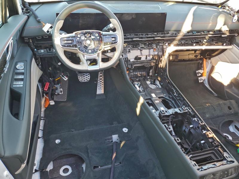 2025 Genesis Gv80 VIN KMUJBESC8SU248184 COPART salvage auction — Vandalized, CA - SALVAGE CERTIFICATE, sold $16,000 on 2026-01-16 (photo 8)
