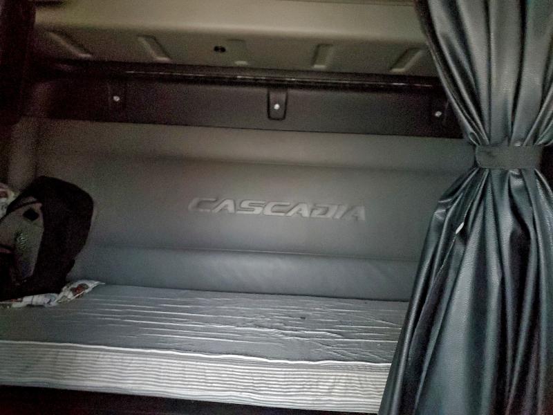 2021 Freightliner Cascadia 126 VIN 3AKJHHDV8MSNA0406 COPART salvage auction — FRONT END, UT - SALVAGE CERTIFICATE, sold $4,350 on 2026-07-19 (photo 6)