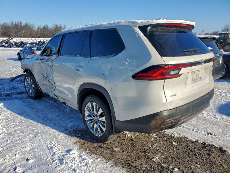 2024 Toyota Highlander VIN 5TDAAAB59RS018202 COPART salvage auction — Front End, ID - SALVAGE CERTIFICATE OF TITLE, sold $17,800 on 2026-04-17 (photo 2)