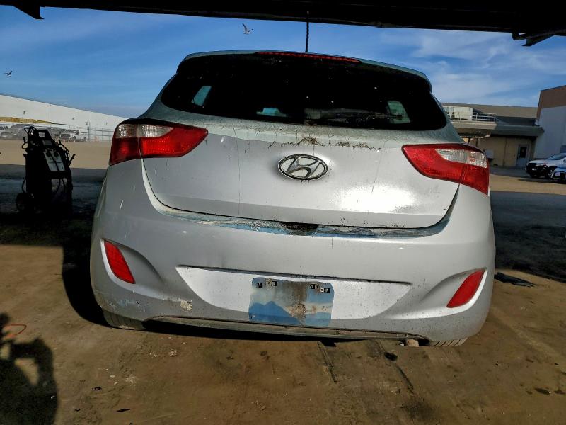 2016 Hyundai Elantra VIN KMHD35LH2GU305246 COPART salvage auction — MINOR DENT/SCRATCHES, Ca - Salvage Certificate, sold $1,300 on 2026-07-09 (photo 6)