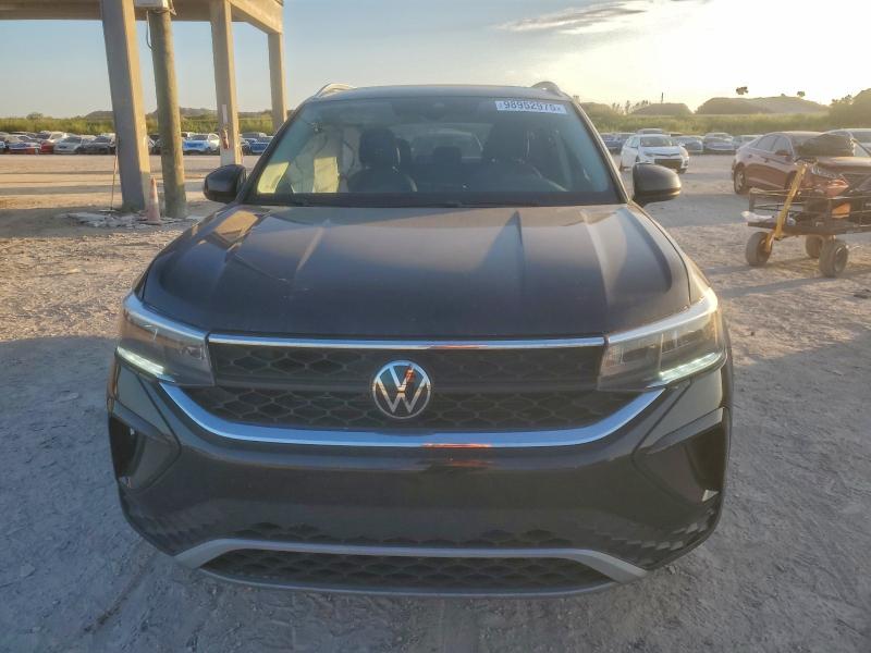 2022 Volkswagen Taos VIN 3VVLX7B21NM083346 COPART salvage auction — SIDE, Fl - Certificate Of Destruction, sold $4,500 on 2026-07-16 (photo 5)