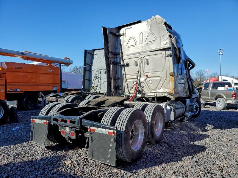 2020 VIN 3AKJHHDR9LSLM5483 COPART salvage auction — ROLLOVER, MO - SALVAGE CERTIFICATE OF TITLE, sold $3,800 on 2026-07-09 (photo 4)
