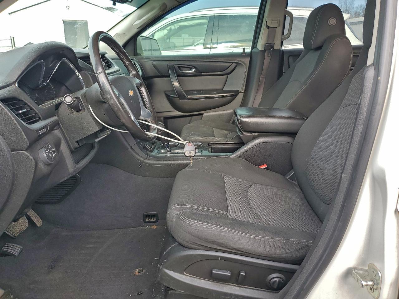 2015 Chevrolet Traverse VIN 1GNKVGKD9FJ177353 COPART salvage auction — Rear End, KY - CERT OF TITLE-SALVAGE, sold $625 on 2026-07-01 (photo 7)