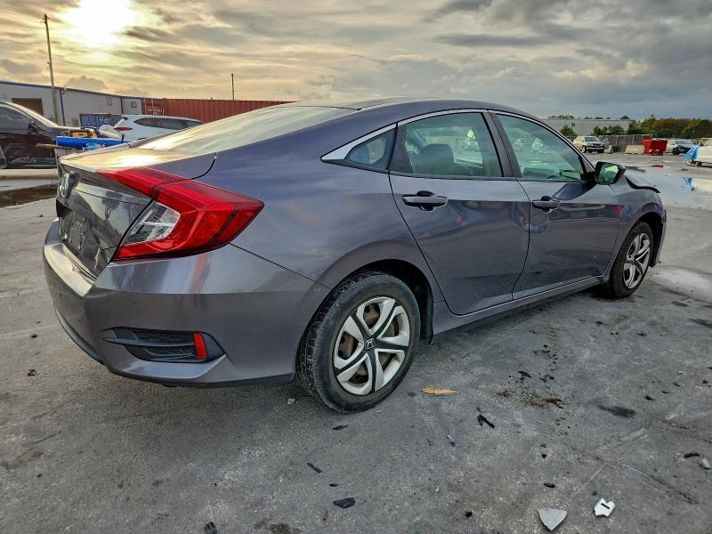 2018 Honda Civic VIN 19XFC2F55JE030247 COPART salvage auction — FRONT END, Salvage Title, sold $925 on 2026-07-21 (photo 3)