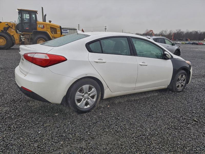 2015 Kia Forte VIN KNAFX4A64F5347131 COPART salvage auction — MECHANICAL, Nj - Cert Of Title-Salvage, sold $650 on 2026-07-28 (photo 3)