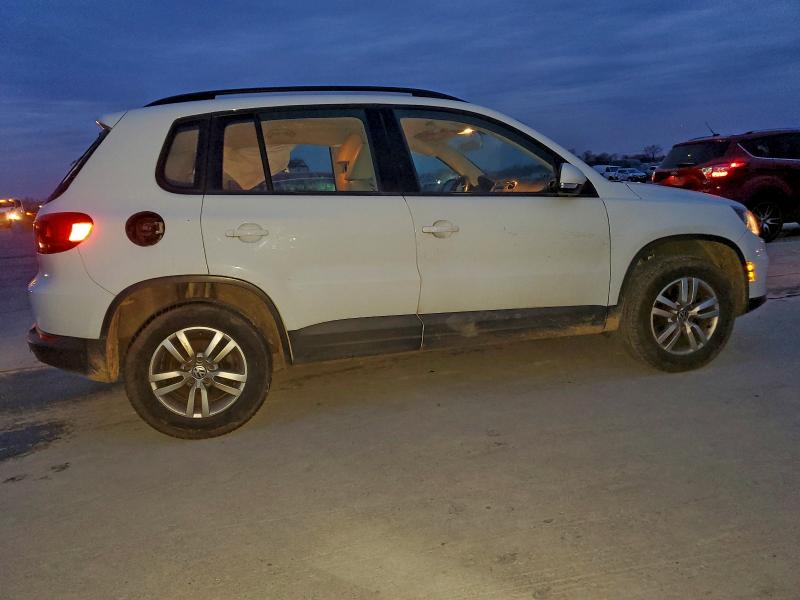 2017 Volkswagen Tiguan VIN WVGAV7AX9HK022794 COPART salvage auction — SIDE, Salvage Title, sold $550 on 2026-08-03 (photo 3)
