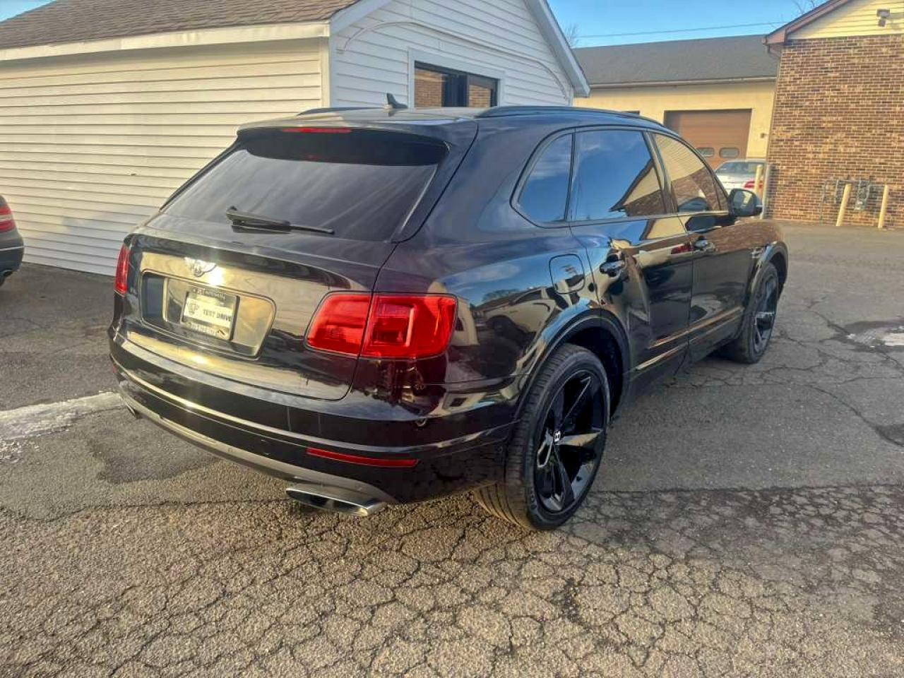 2017 Bentley Bentayga VIN SJAAC2ZV4HC016056 COPART salvage auction — Mechanical, IL - CERTIFICATE OF TITLE (P), sold $43,400 on 2026-06-22 (photo 3)