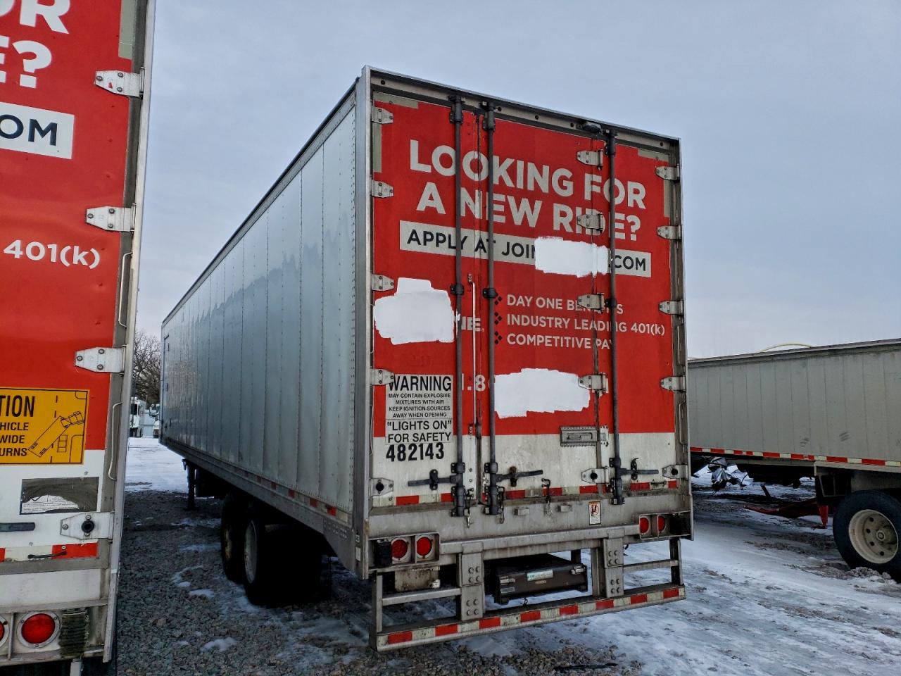 2015 Great Dane Trailers VIN 1GRAA9628FB709695 COPART salvage auction — Minor Dent/Scratches, IL - CERTIFICATE OF TITLE (P), sold $1,300 on 2026-07-06 (photo 3)