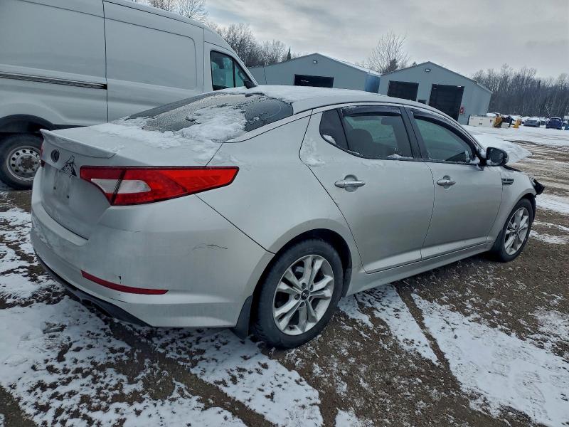 2011 Kia Optima VIN KNAGR4A65B5217934 COPART salvage auction — FRONT END, ON - PERMIT SALVAGE, sold $850 on 2026-07-09 (photo 3)