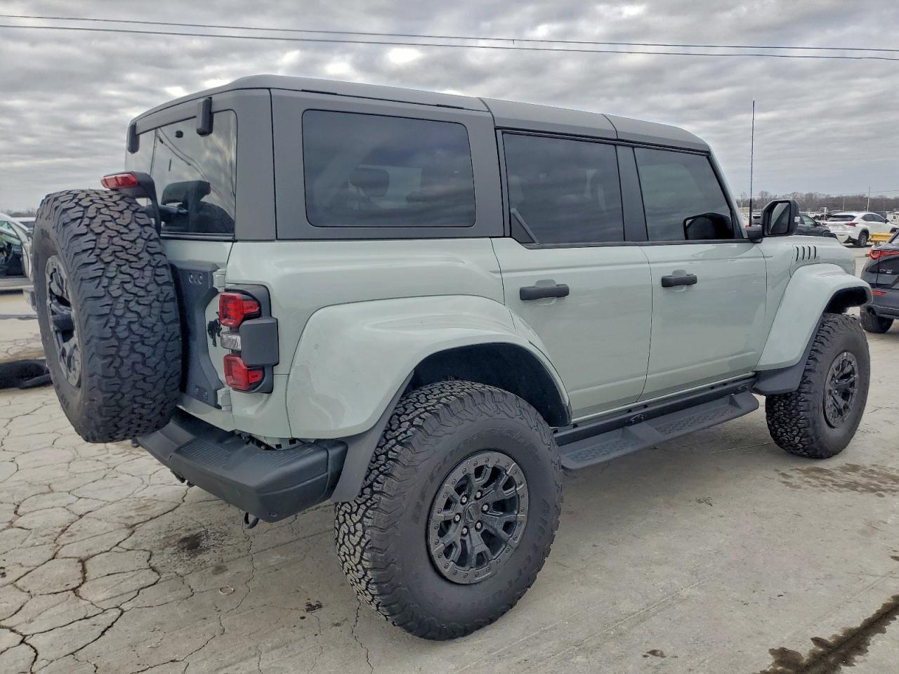 2024 Ford Bronco VIN 1FMEE0RR5RLA40266 COPART salvage auction — Minor Dent/Scratches, TN - SALVAGE CERTIFICATE, sold $55,500 on 2026-06-29 (photo 3)