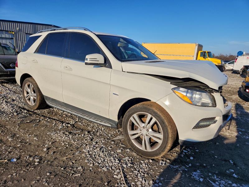 2012 Mercedes-benz Ml-class VIN 4JGDA5HB8CA026826 COPART salvage auction — FRONT END, Il - Salvage Certificate, sold $2,300 on 2026-07-20 (photo 4)