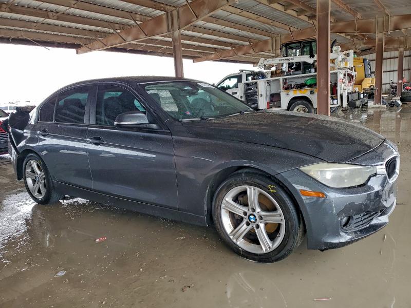 2015 BMW 3 series VIN WBA3B1G59FNT64229 COPART salvage auction — REAR END, Tx - Salvage Vehicle Title, sold $675 on 2026-07-31 (photo 4)