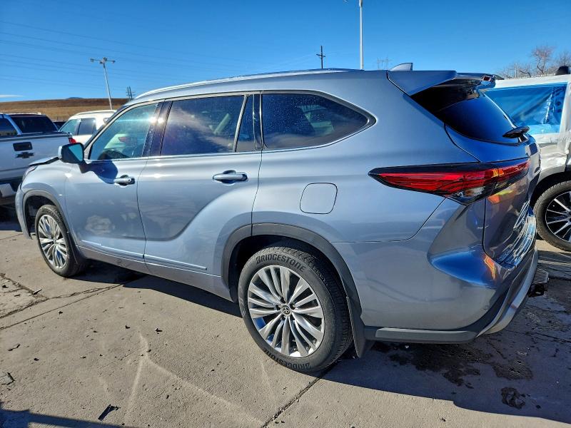 2022 Toyota Highlander VIN 5TDFZRBH5NS183455 COPART salvage auction — FRONT END, CO - PUBLIC - SALVAGE TITLE, sold $23,200 on 2026-07-13 (photo 2)