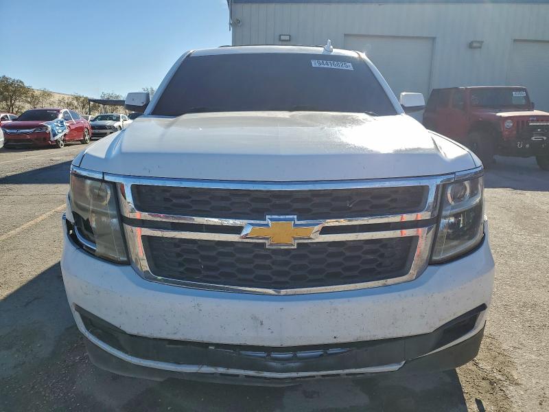 2017 Chevrolet Suburban VIN 1GNSCGKCXHR382438 COPART salvage auction — WATER/FLOOD, Az - Cert Of Title - Salvage, sold $2,600 on 2026-07-09 (photo 5)