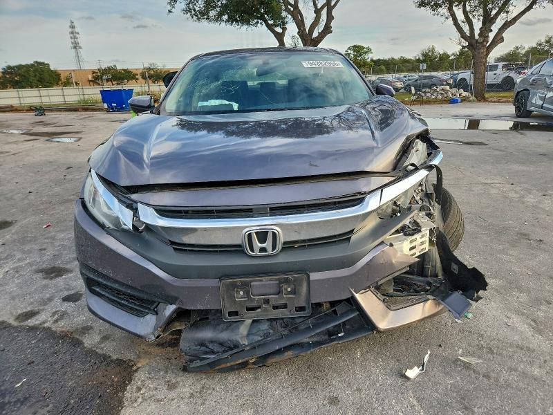 2018 Honda Civic VIN 19XFC2F55JE030247 COPART salvage auction — FRONT END, Salvage Title, sold $925 on 2026-07-21 (photo 5)
