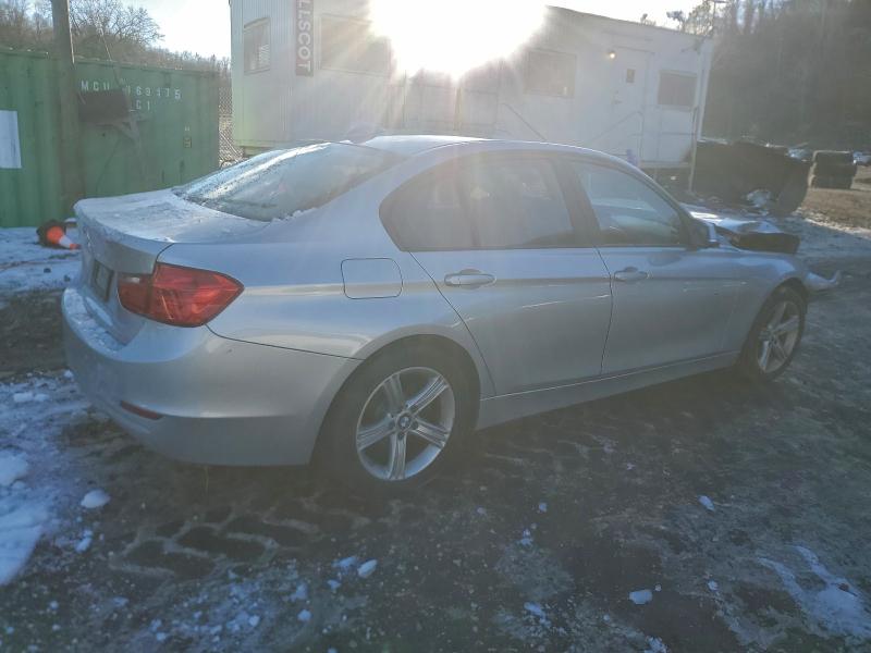 2015 BMW 3er VIN WBA3B5G55FNS17994 COPART salvage auction — FRONT END, Salvage Title, sold $975 on 2026-07-14 (photo 3)