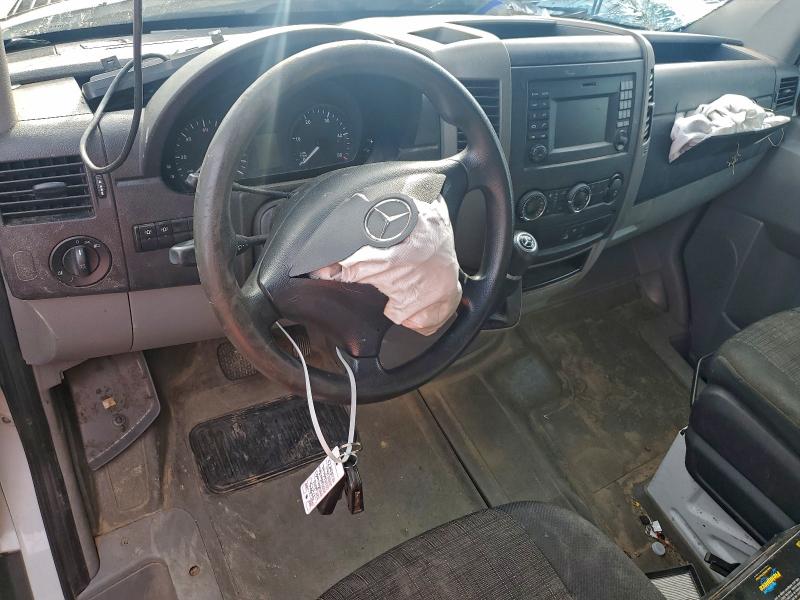 2015 Mercedes-benz Sprinter VIN WD3PE7DC2FP156273 COPART salvage auction — FRONT END, Tx - Nonrepairable Title, sold $250 on 2026-07-29 (photo 8)