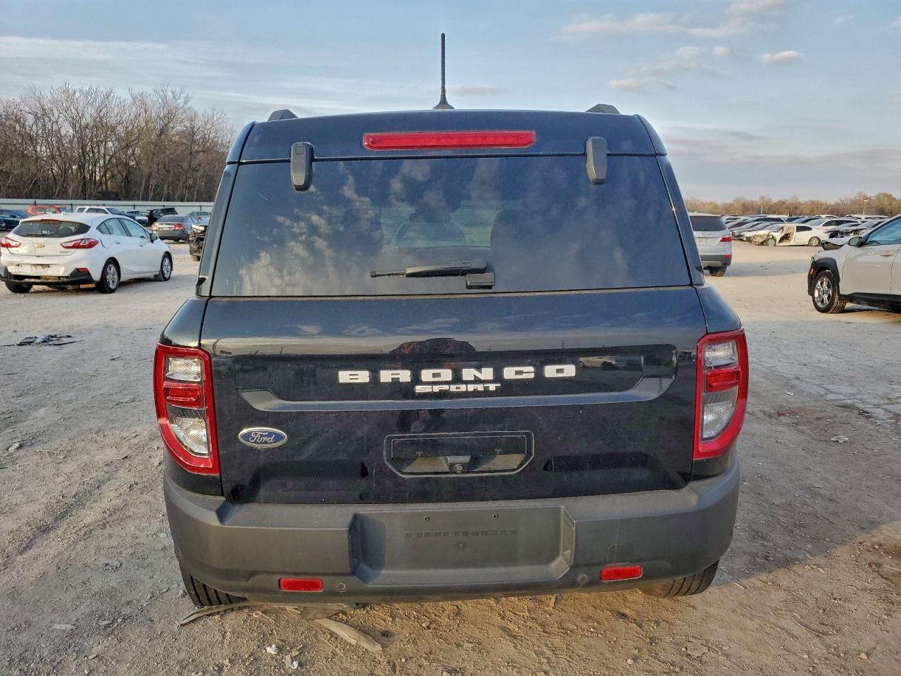 2022 Ford Bronco Sport VIN 3FMCR9B61NRD38907 COPART salvage auction — Front End, OK - CERT OF TITLE-SALVAGE, sold $3,450 on 2026-07-09 (photo 6)