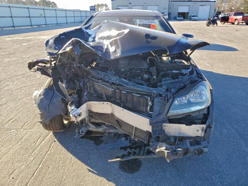 2014 Mercedes-benz C-klasse VIN WDDGJ5HB5EG248215 COPART salvage auction — FRONT END, Nc - Salvage Certificate Of Title, sold $250 on 2026-07-28 (photo 5)