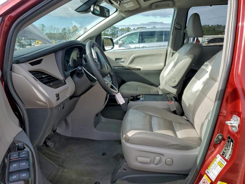 2018 Toyota Sienna VIN 5TDYZ3DC5JS916329 COPART salvage auction — REAR END, Va - Cert Of Title - Salvage, sold $4,500 on 2026-07-07 (photo 7)