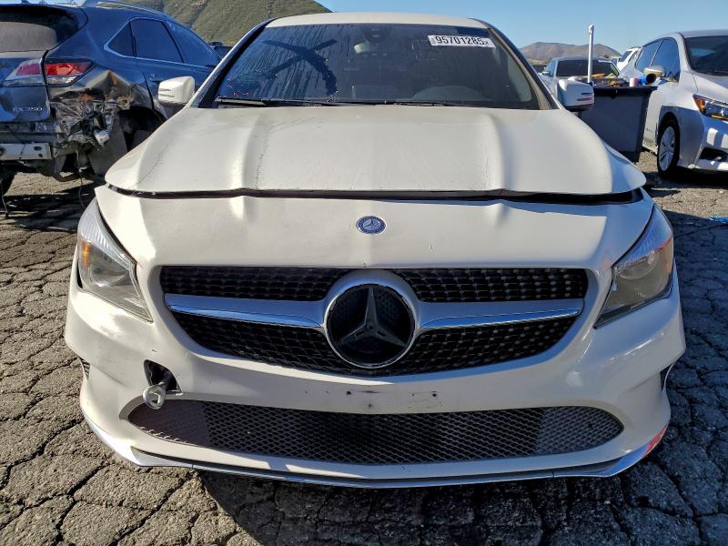 2017 Mercedes-benz Cla-class VIN WDDSJ4EBXHN489471 COPART salvage auction — MINOR DENT/SCRATCHES, Ca - Dis/Dlr/Exp Only Clean Title, sold $3,975 on 2026-07-29 (photo 5)