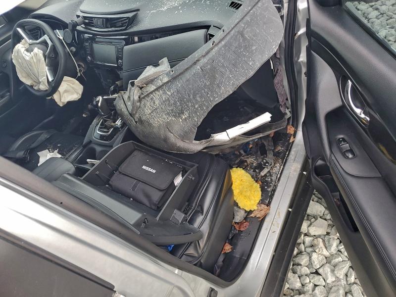 2018 Nissan Rogue VIN KNMAT2MT6JP528212 COPART salvage auction — FRONT END, Nc - Salvage Certificate Of Title, sold $550 on 2026-07-08 (photo 8)