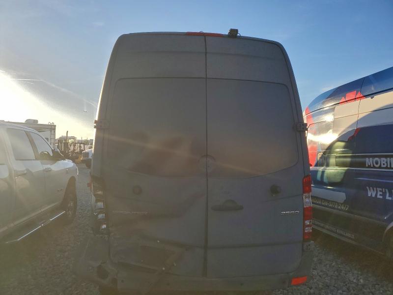 2018 Mercedes-benz Sprinter VIN WD3PE7CD9JP625815 COPART salvage auction — REAR END, Fl - Certificate Of Title, sold $8,900 on 2026-07-22 (photo 6)