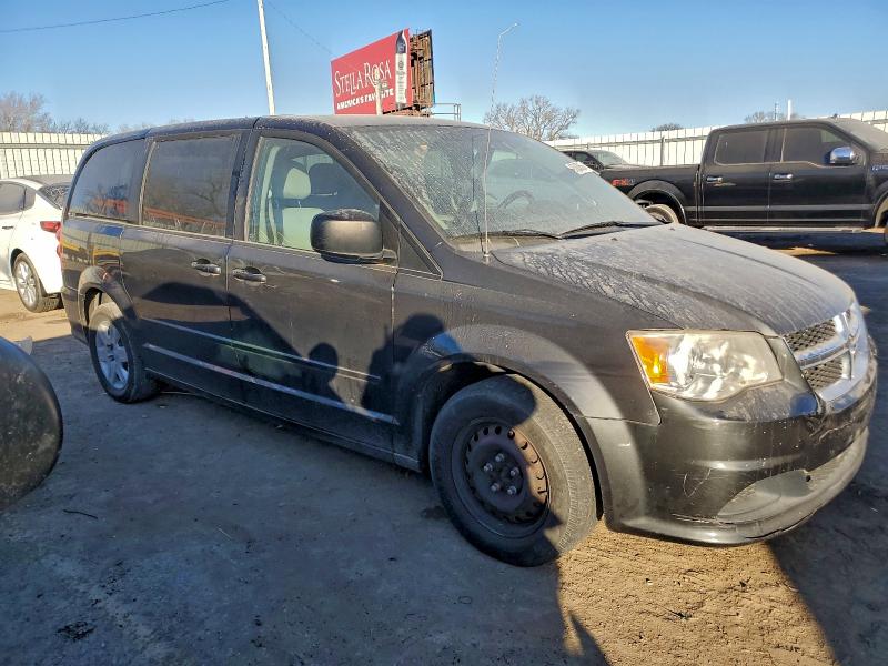 2012 Dodge Grand caravan VIN 2C4RDGBG3CR153268 COPART salvage auction — HAIL, Ks - Cert Of Title-Salvage, sold $300 on 2026-07-20 (photo 4)