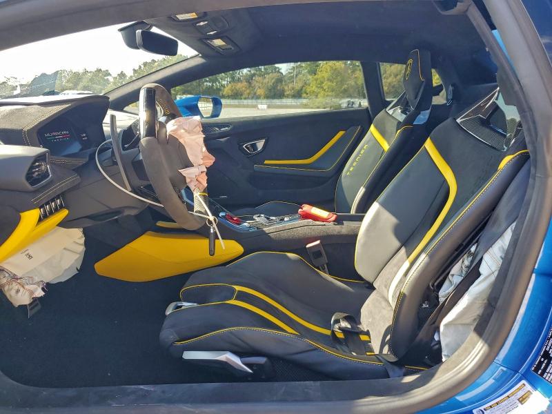 2023 Lamborghini Huracan VIN ZHWUB6ZF4PLA23953 COPART salvage auction — FRONT END, Tx - Certificate Of Title, sold $44,000 on 2026-07-07 (photo 7)