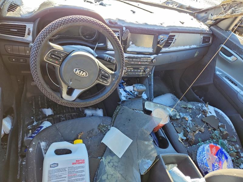 2017 Kia Niro VIN KNDCB3LC2H5049407 COPART salvage auction — BURN, WI - JUNKED VEHICLE BILL OF SALE, sold $300 on 2026-07-13 (photo 8)