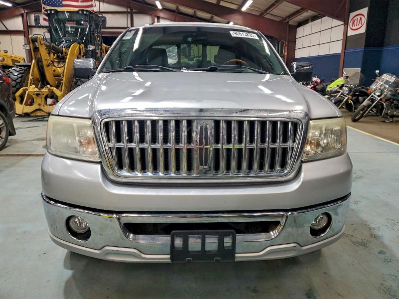 2007 Lincoln Mark series VIN 5LTPW18507FJ12241 COPART salvage auction — REAR END, Ny - Certificate Of Title, sold $1,650 on 2026-07-10 (photo 5)