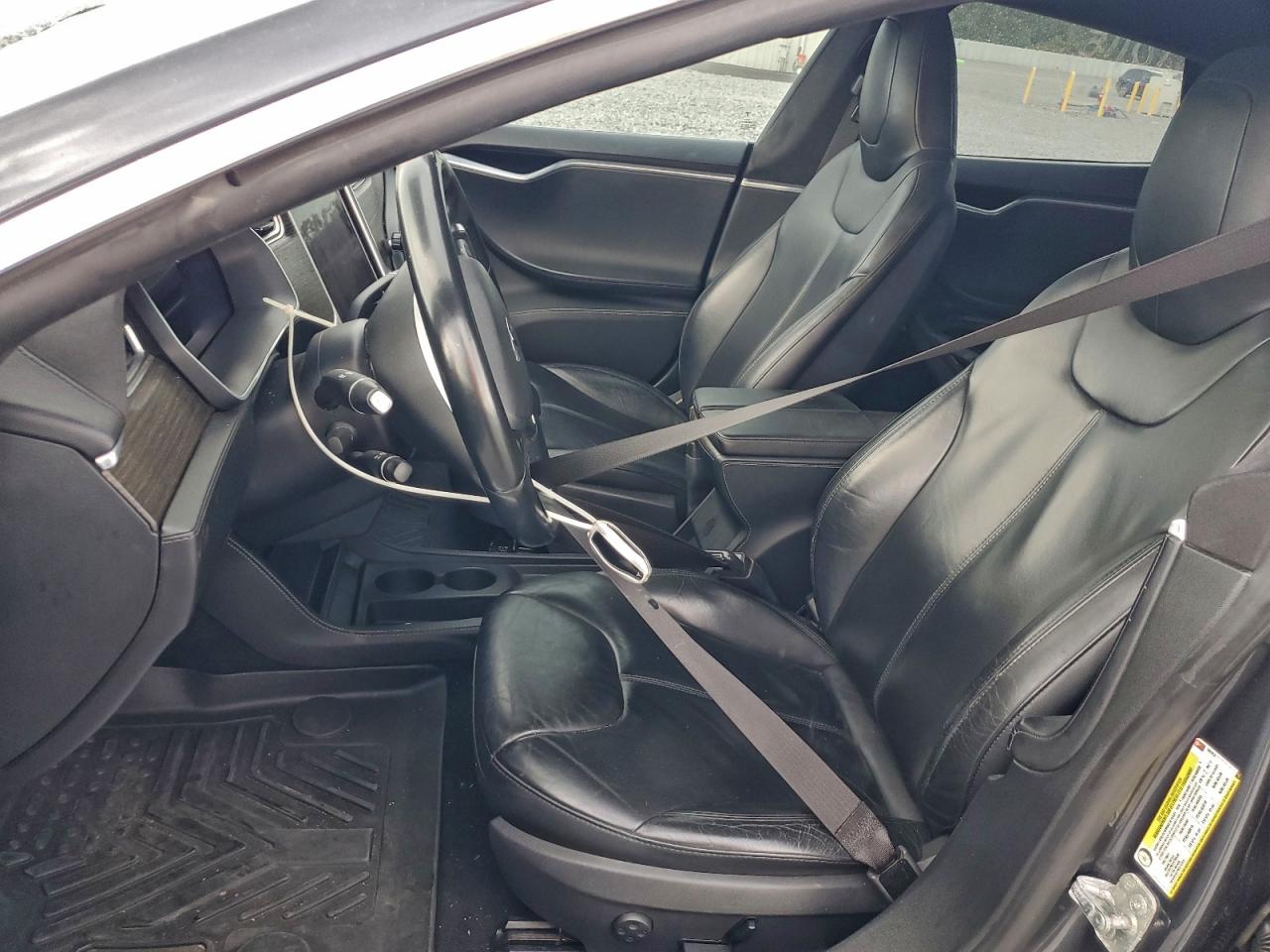 2015 Tesla Model S VIN 5YJSA1H19FF082832 COPART salvage auction — Normal Wear, Ct - Clean Title, sold $2,750 on 2026-02-19 (photo 7)