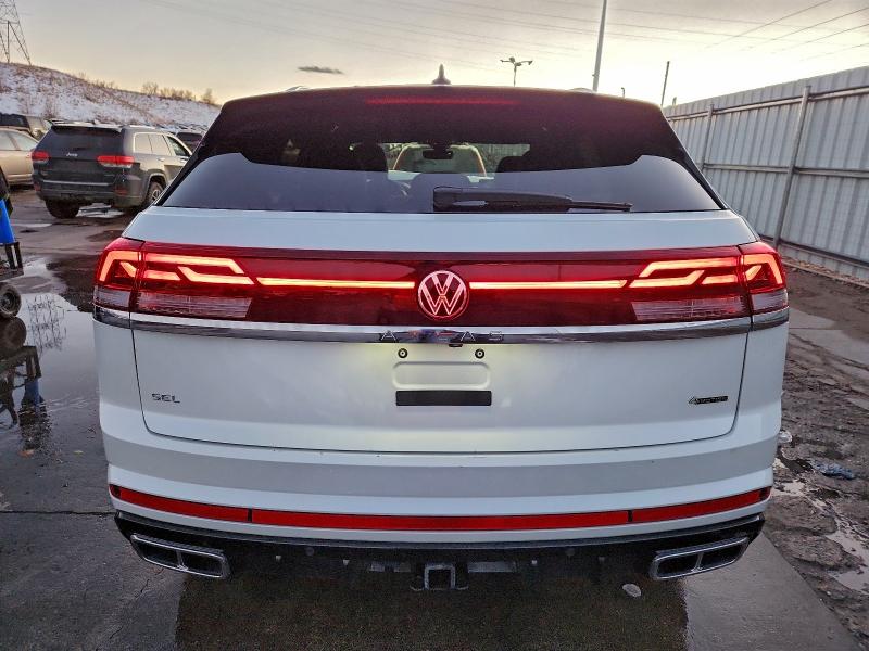 2024 Volkswagen Atlas cross sport VIN 1V2AE2CA5RC262127 COPART salvage auction — FRONT END, Co - Public - Salvage Title, sold $7,200 on 2026-08-03 (photo 6)