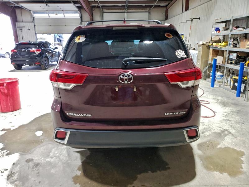 2018 Toyota Highlander VIN 5TDDZRFH2JS843771 COPART salvage auction — FRONT END, Pa - Certificate Of Salvage, sold $5,500 on 2026-07-31 (photo 6)