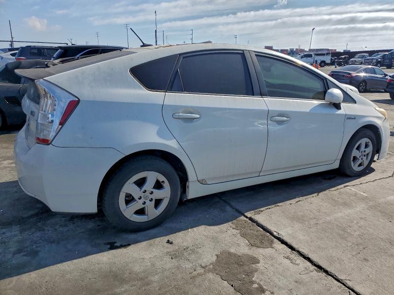 2010 Toyota Prius VIN JTDKN3DU5A0135338 COPART salvage auction — FRONT END, Az - Dis/Dlr/Exp Only Salvage Title, sold $1,150 on 2026-07-31 (photo 3)