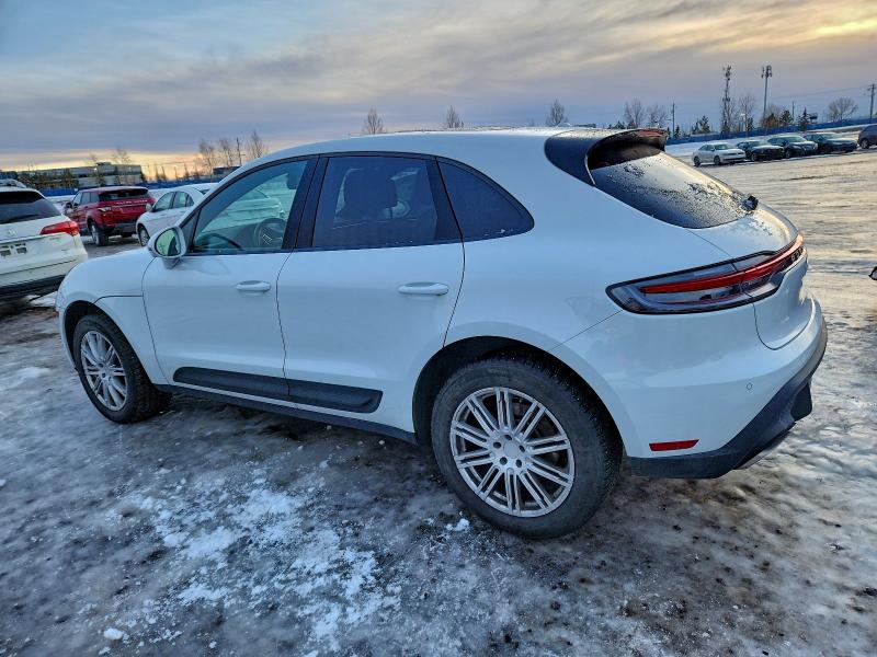 2022 Porsche Macan VIN WP1AA2A50NLB11062 COPART salvage auction — SIDE, Salvage Title, sold $38,000 on 2026-07-14 (photo 2)