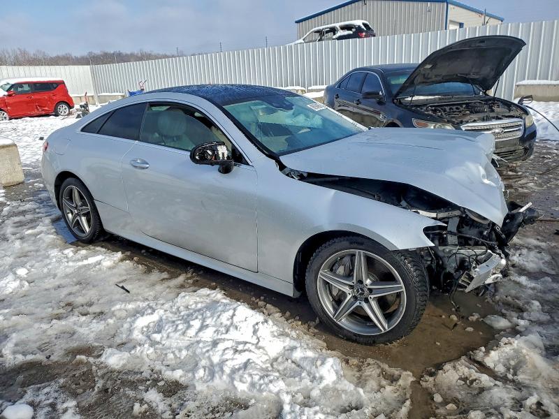 2018 Mercedes-benz E-klasse VIN WDD1J6FBXJF039082 COPART salvage auction — FRONT END, Ky - Cert Of Title-Salvage, sold $4,150 on 2026-07-07 (photo 4)