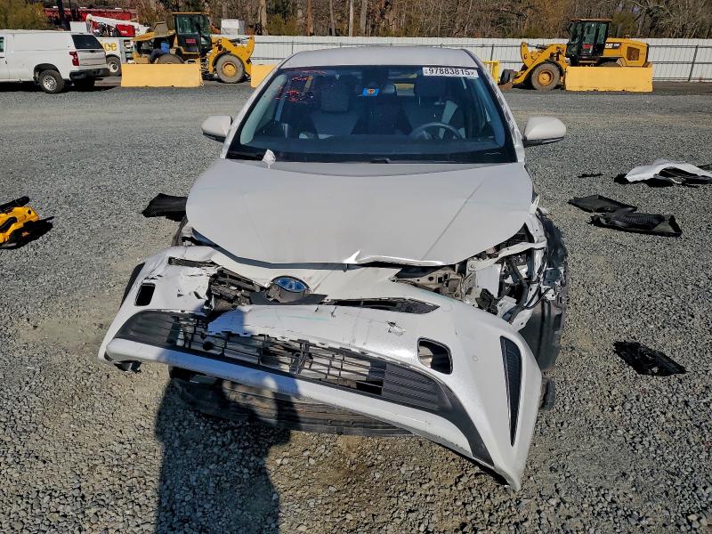 2022 Toyota Prius VIN JTDKAMFUXN3172727 COPART salvage auction — FRONT END, Nc - Salvage Certificate Of Title, sold $4,700 on 2026-07-02 (photo 5)