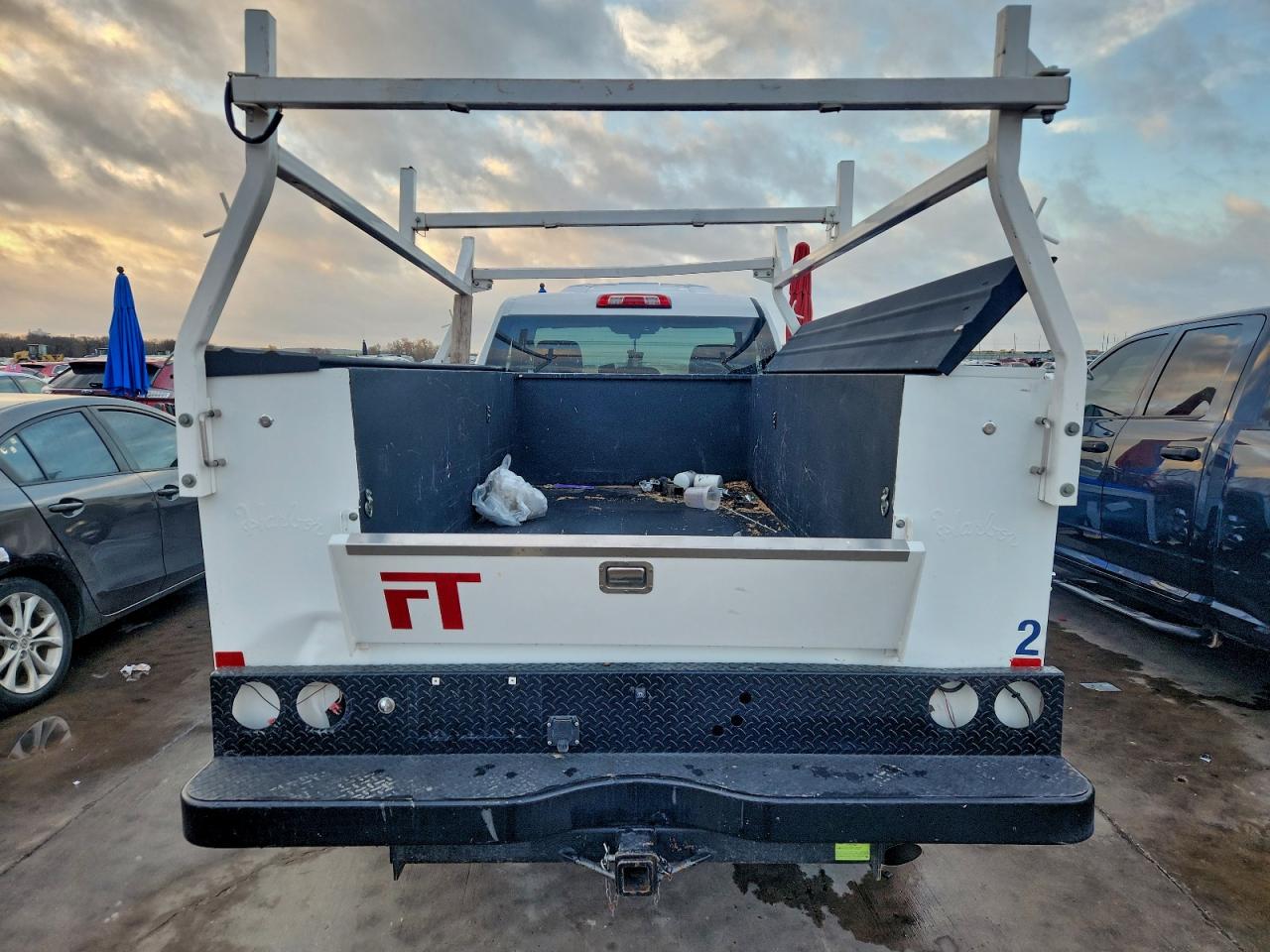 2024 GMC Sierra VIN 1GD38LE73RF134181 COPART salvage auction — Side, CA - CERT OF TITLE-SALVAGED, sold $10,800 on 2026-07-09 (photo 6)