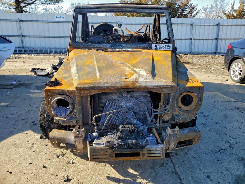 2000 Mercedes-benz VIN WDBEG4069Y7121236 COPART salvage auction — BURN, Nj - Certificate Of Title, sold $16,200 on 2026-07-08 (photo 5)