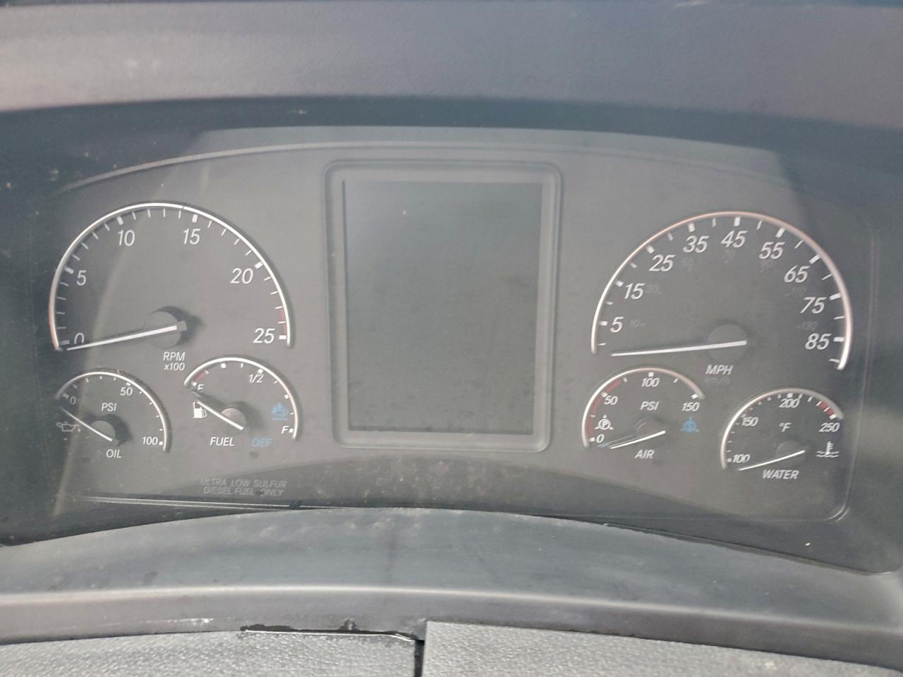 2025 Freightliner Cascadia 126 VIN 3AKJHHDR9SSVW8041 COPART salvage auction — Rollover, TX - SALVAGE VEHICLE TITLE, sold $38,000 on 2026-07-09 (photo 8)
