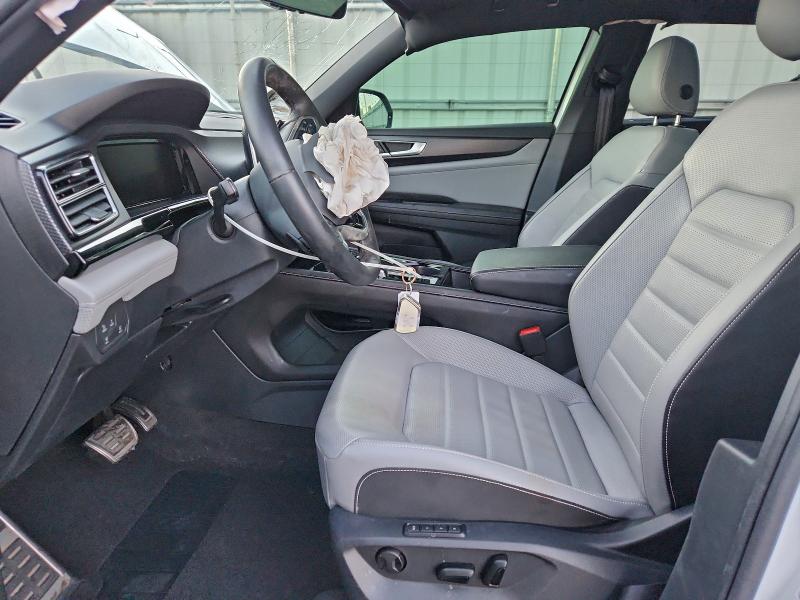 2024 Volkswagen Atlas cross sport VIN 1V2AE2CA5RC262127 COPART salvage auction — FRONT END, Co - Public - Salvage Title, sold $7,200 on 2026-08-03 (photo 7)