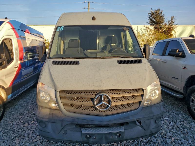 2018 Mercedes-benz Sprinter VIN WD3PE7CD9JP625815 COPART salvage auction — REAR END, Fl - Certificate Of Title, sold $8,900 on 2026-07-22 (photo 5)
