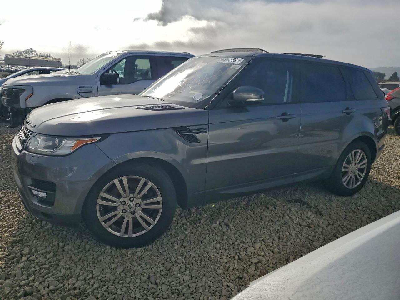 2017 Land Rover Range Rover Sport VIN SALWR2FV1HA669651 COPART salvage auction — Minor Dent/Scratches, CA - DIS/DLR/EXP ONLY CLEAN TITLE, sold $1,550 on 2026-07-03 (photo 1)